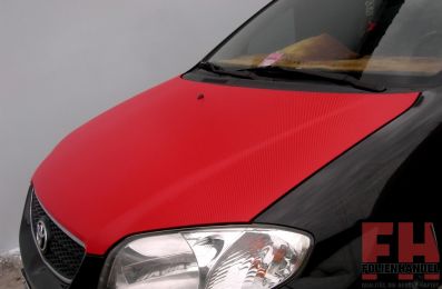 Q154 Carbonfolie rot: 135 cm x 100 cm